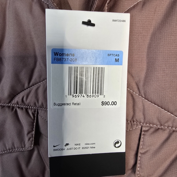 NWT Nike Quilted Puffer Vest Women’s Medium Mauve Snap Front With Pockets - Picture 7 of 7